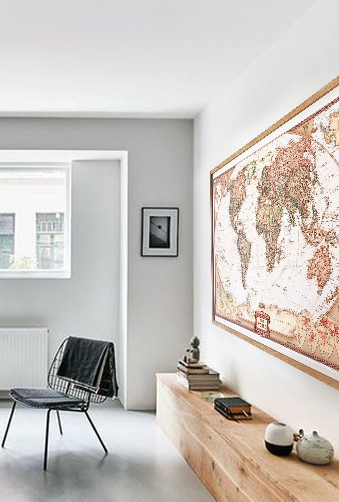 MAPA ACTUAL 101 X 75 CM MARCO MADERA PRE ORDER